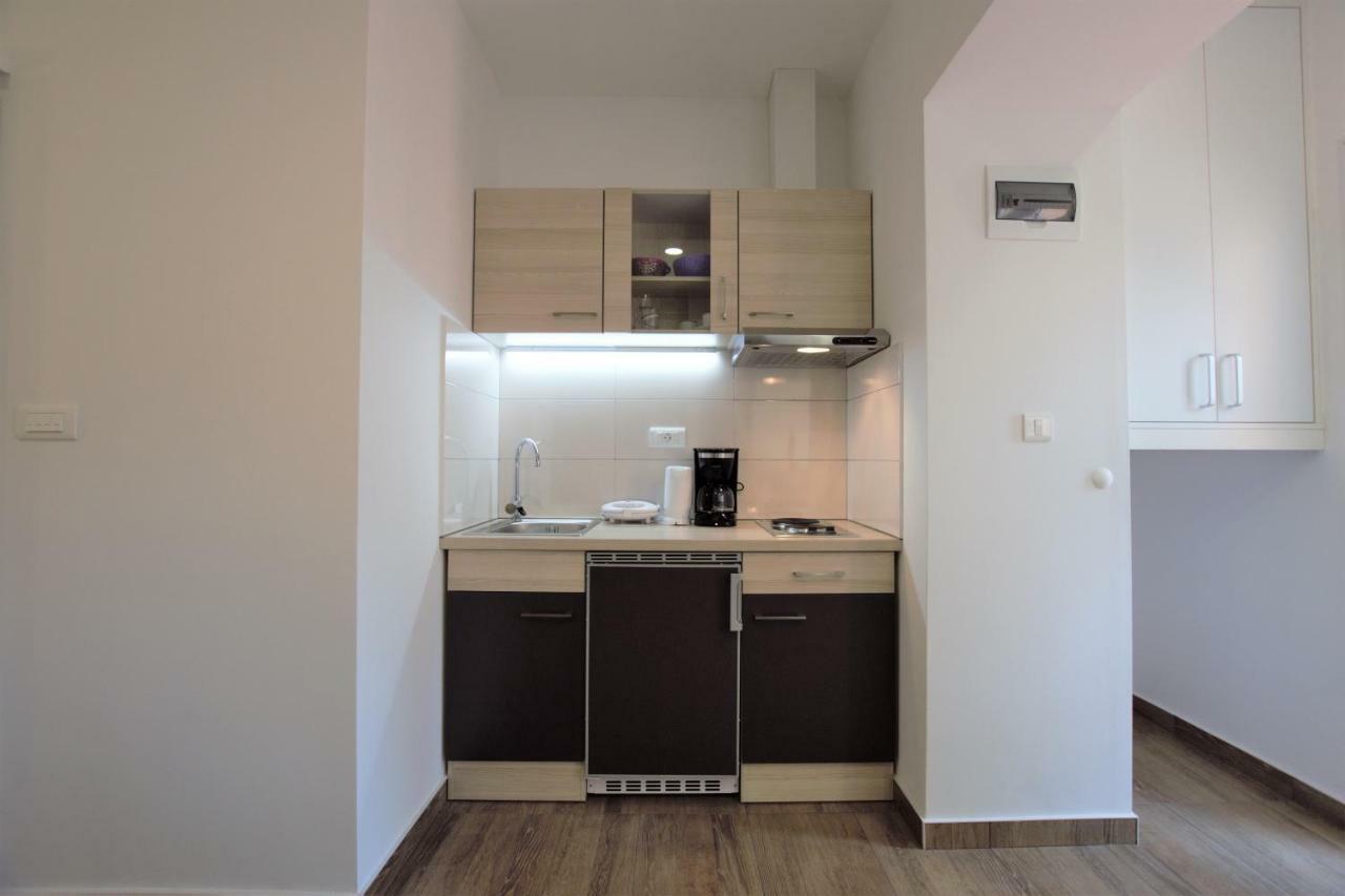 Studio Apartman Danijela Pula Eksteriør billede